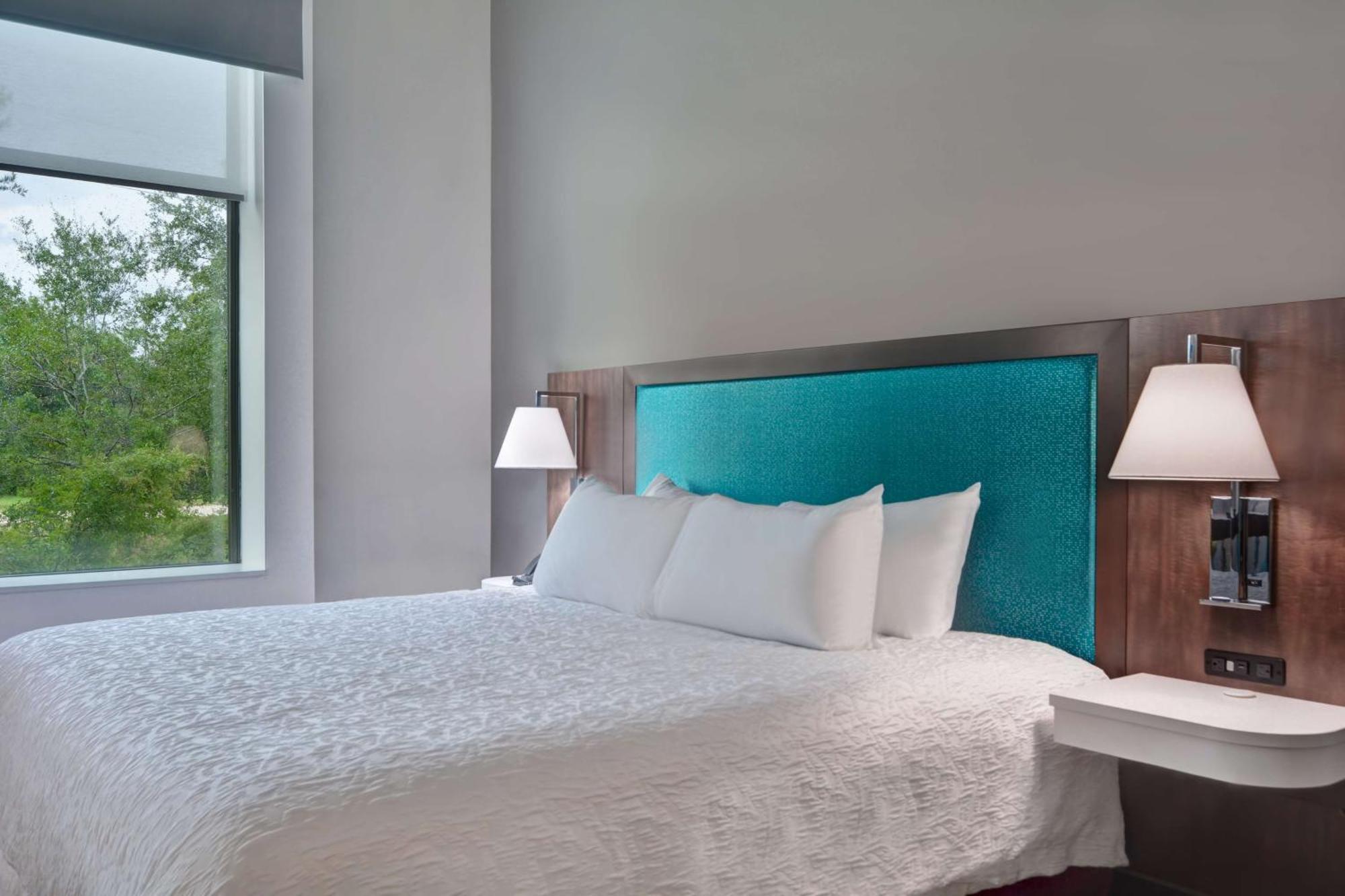 Hampton & Riverview Brandon Hotel